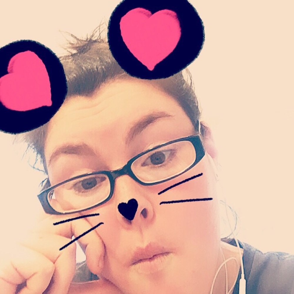 Meet your Posher, Elle